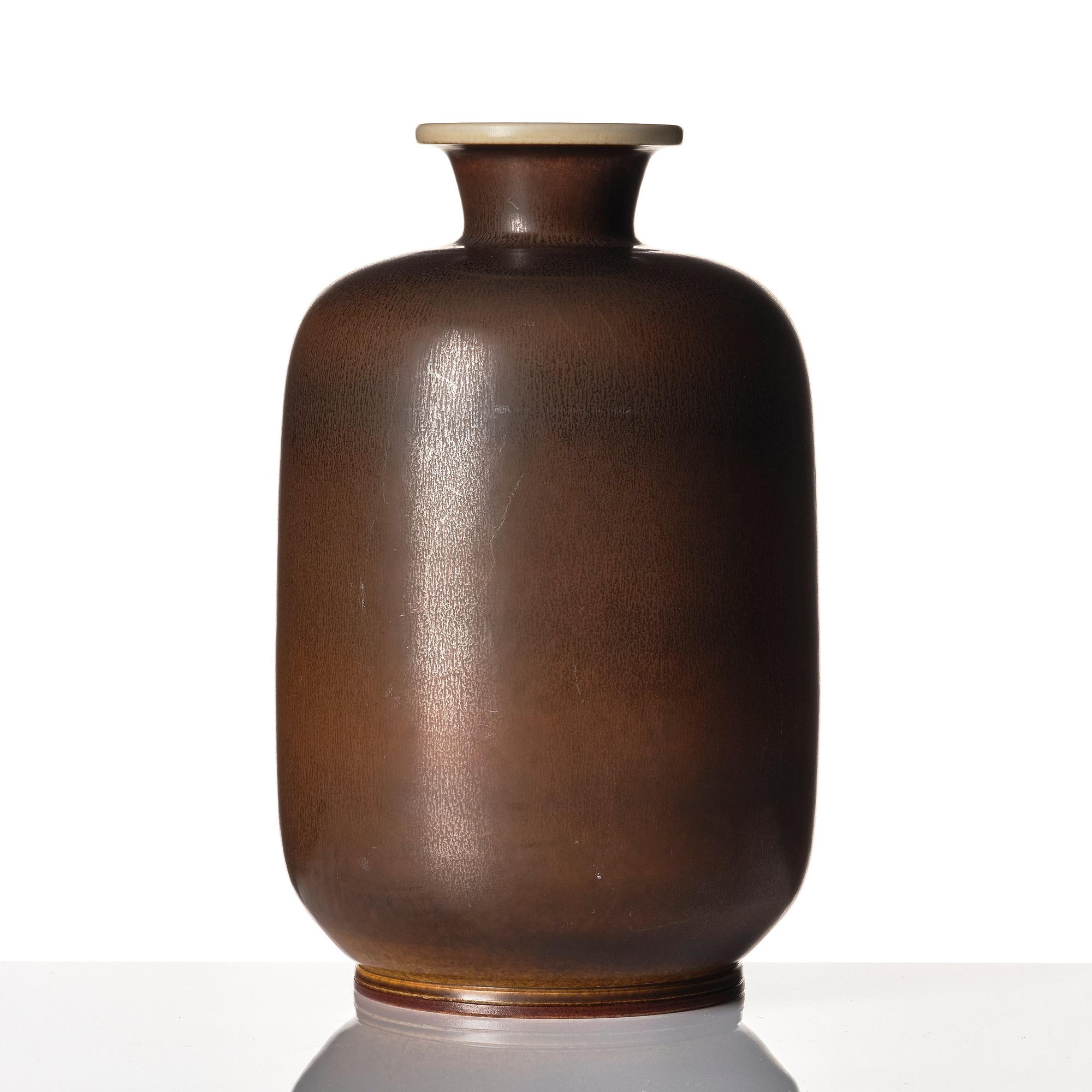 Berndt Friberg, a stoneware vase, Gustavsberg studio, Sweden 1968.