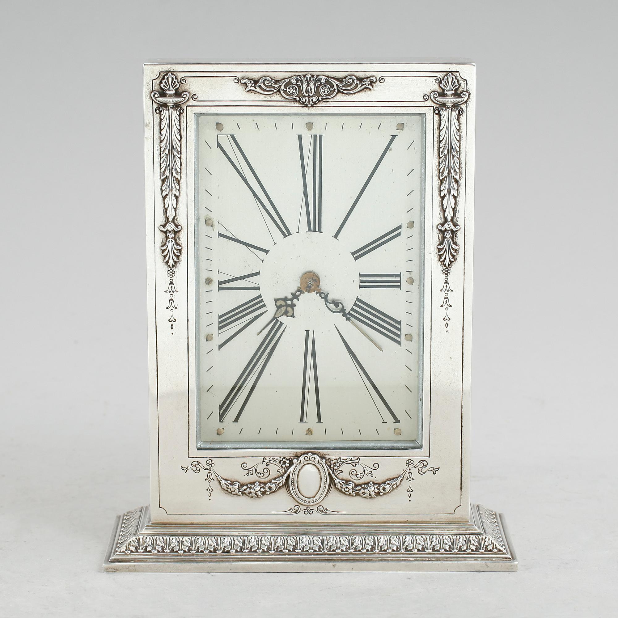 BORDSUR, sterlingsilver, art déco, omkring år 1920.