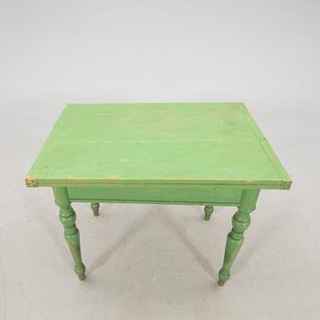 Dining table/kitchen table circa 1900.