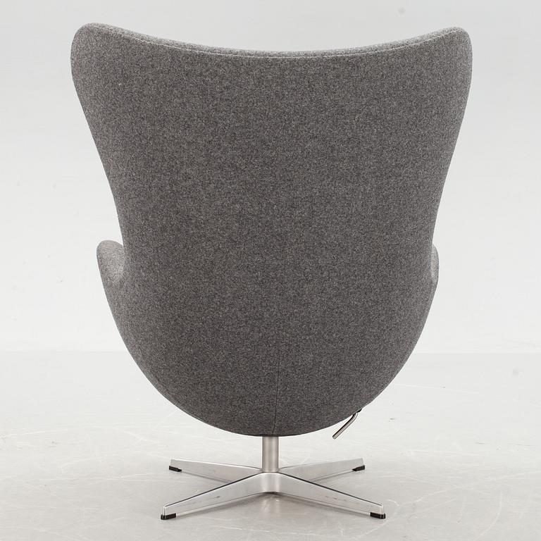 FÅTÖLJ, "Ägget", Arne Jacobsen, Fritz Hansen 2002.