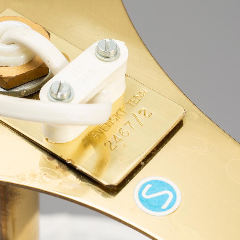 JOSEF FRANK, bordslampa i mässing, modell 2467, Firma Svenskt Tenn.