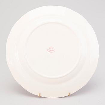 MATSERVIS, 157 delar, flintgods, "Bengali, röd", Rörstrand, 1940-tal.