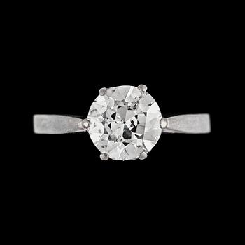 987. An old cut diamond ring, 1.98 ct.