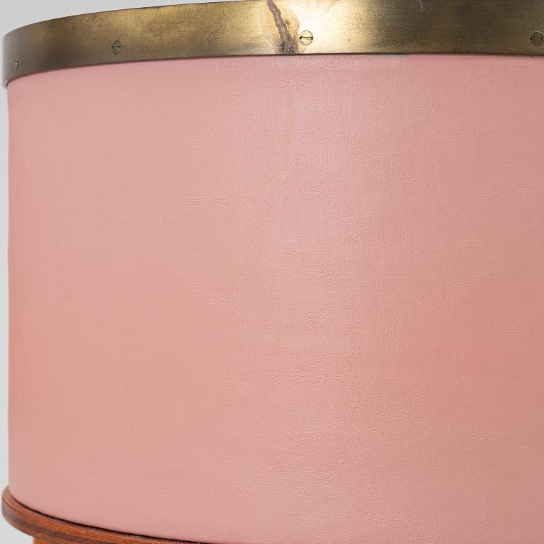 A pair of bedside tables, a pair, Halvdan Petterssons Möbelfabrik, Tibro, mid-20th century.