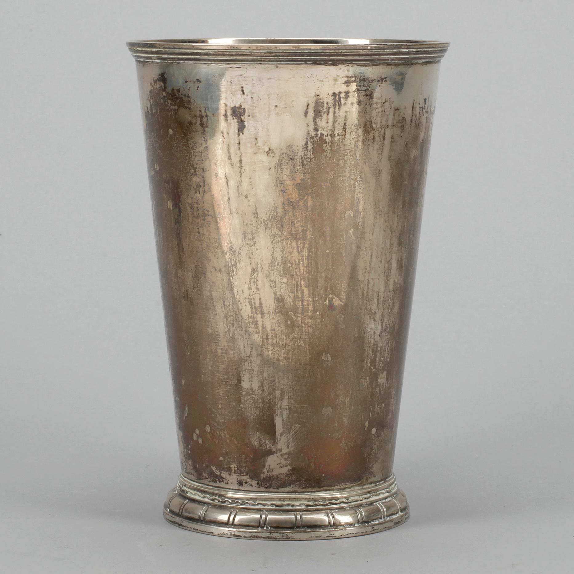 BÄGARE, silver, E Råström, Stockholm, 1948. Vikt ca 590 gram.