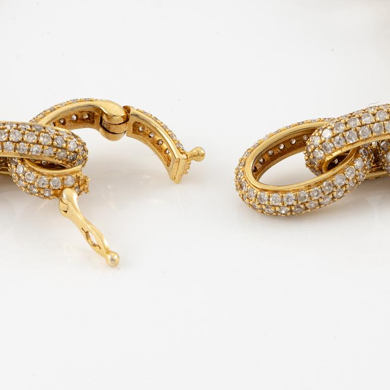 Bracelet 18K gold with octagon-cut diamonds totalling approximately 7.63 ct,.