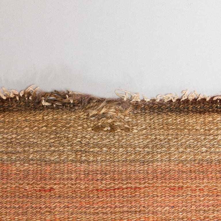 Greta Skogster-Lehtinen, A 1930s  flat weave carpet for Aaltosen Mattokutomo Kiikka Finland. Circa 340 x 240 cm.