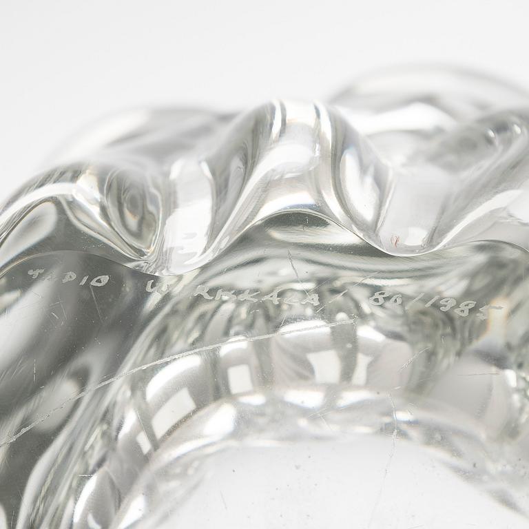 Tapio Wirkkala, maljakko, "Kalvolan kanto", signeerattu Tapio Wirkkala 80/1985.