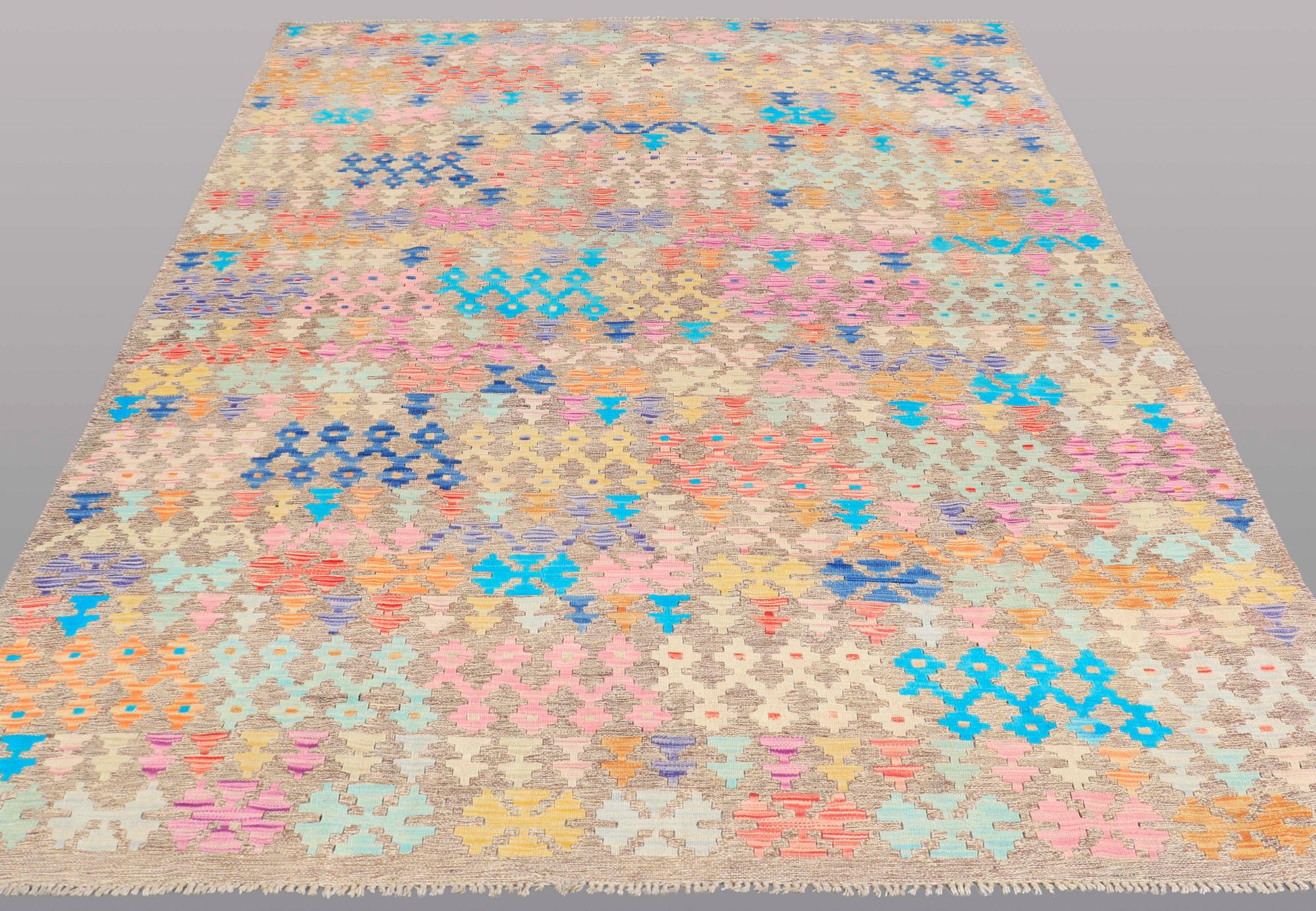 MATTA, Kelim, ca 287 x 198 cm.