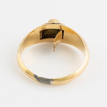 Gold cross ring, 18K gold.