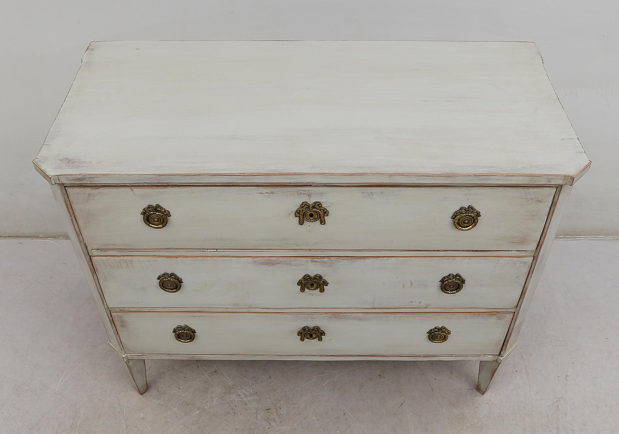 BYRÅ, sengustaviansk, tidigt 1800-tal.