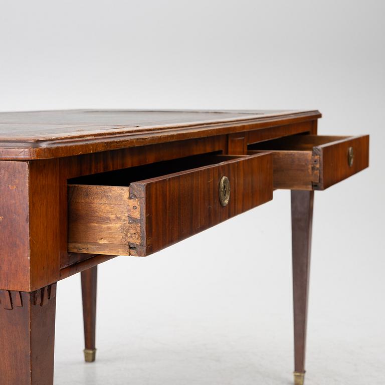 Skrivbord, sengustaviansk stil, 1800-talets första hälft.