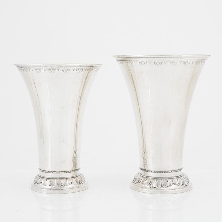 Bägare 2 st, silver, GAB, Stockholm, 1921 och 1944.