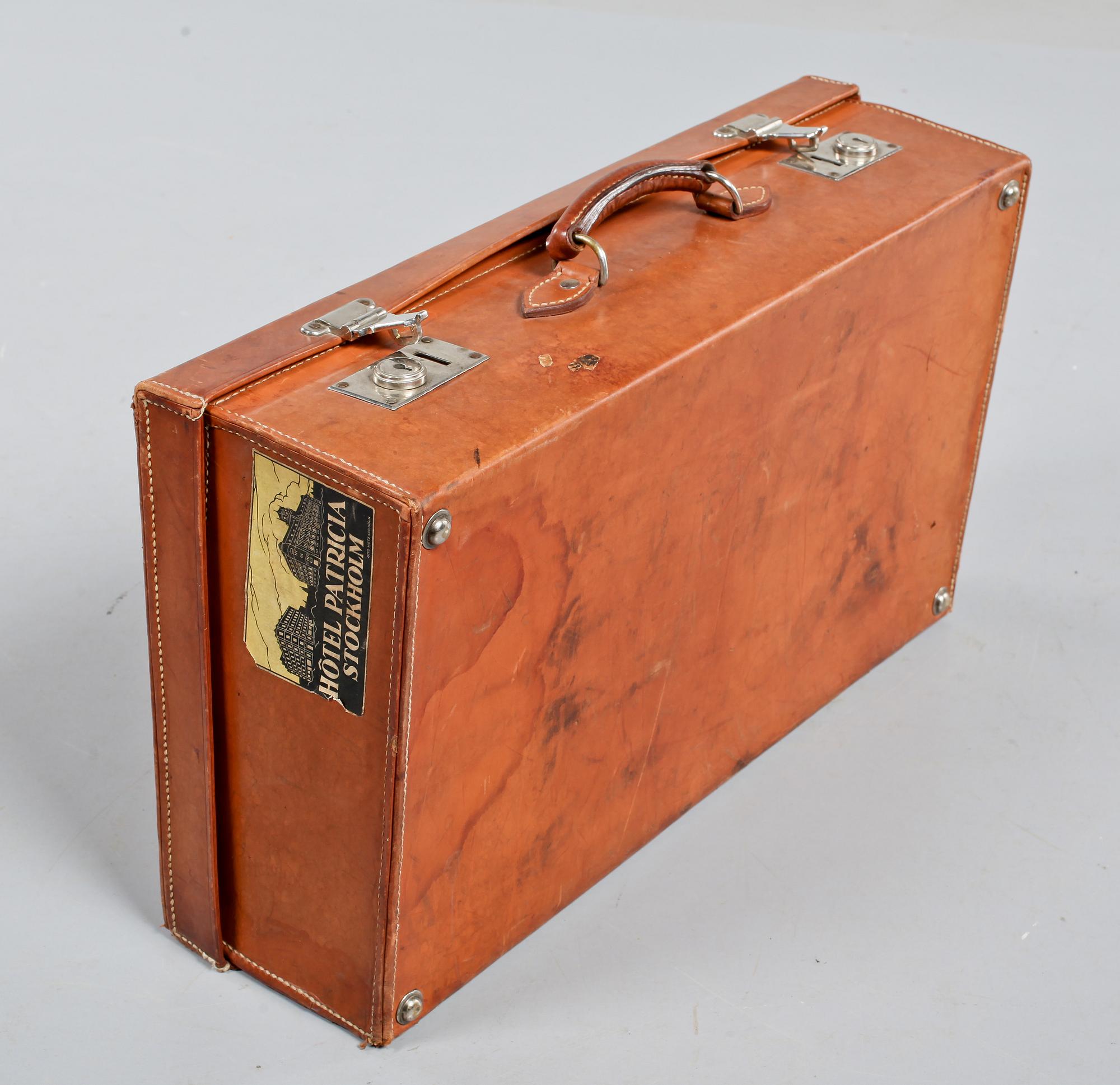KOFFERT, omkring 1900-talets mitt.