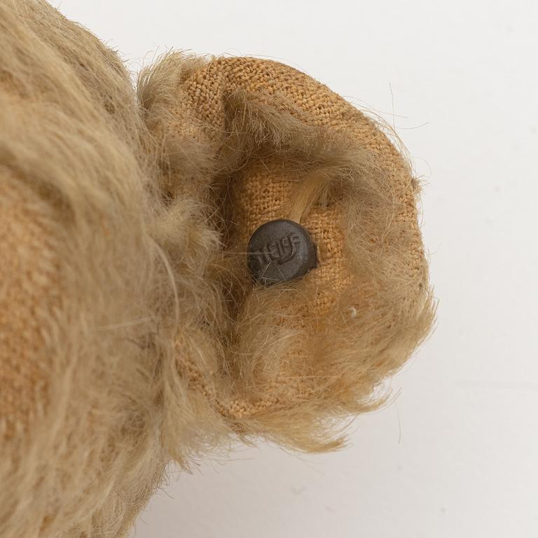 a Steiff teddy bear, Germany, first half of the 20th century.