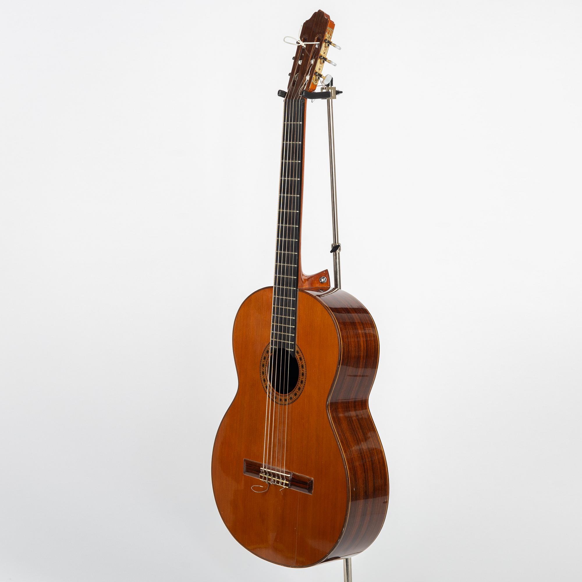 Esteve,"1PS75", 6-strängad, kontrabasgitarr, Spanien, 1993.