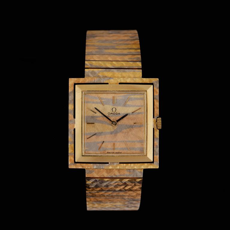 ARMBANDSUR, herr, 18k trefärgat guld, Omega,  Vikt 63,5g.