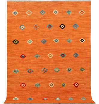 An Afghan Kelim rug, c. 173 x 127 cm.