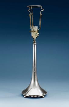 929. A FIRMA K ANDERSON silver table lamp, Stockholm 1917.
