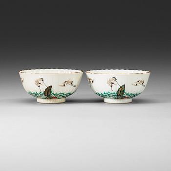 293. A pair of bowls, early 20th century with Daoguang seal mark in red.