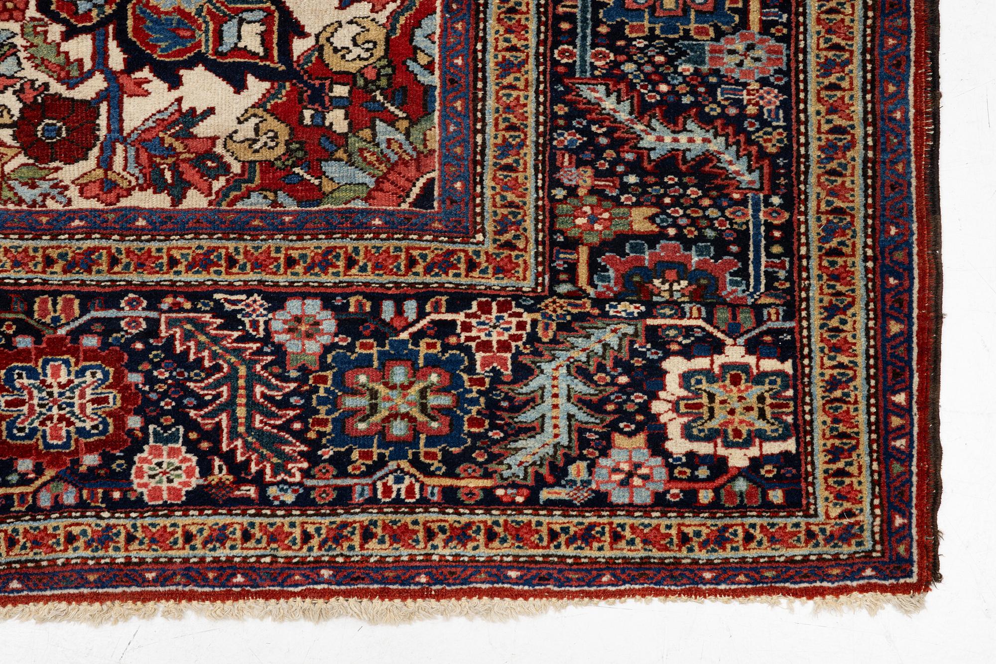 Matta, semiantik Heris, 380 x 255 cm.