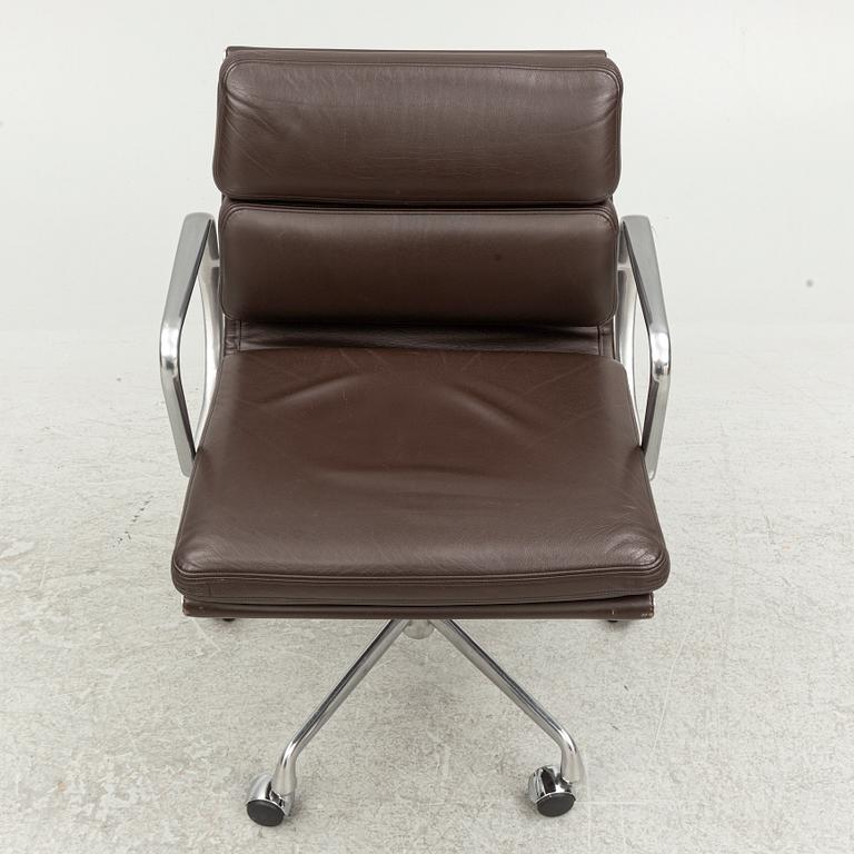 Charles & Ray Eames, desk chair, "Soft Pad Chair EA 217", Vitra.