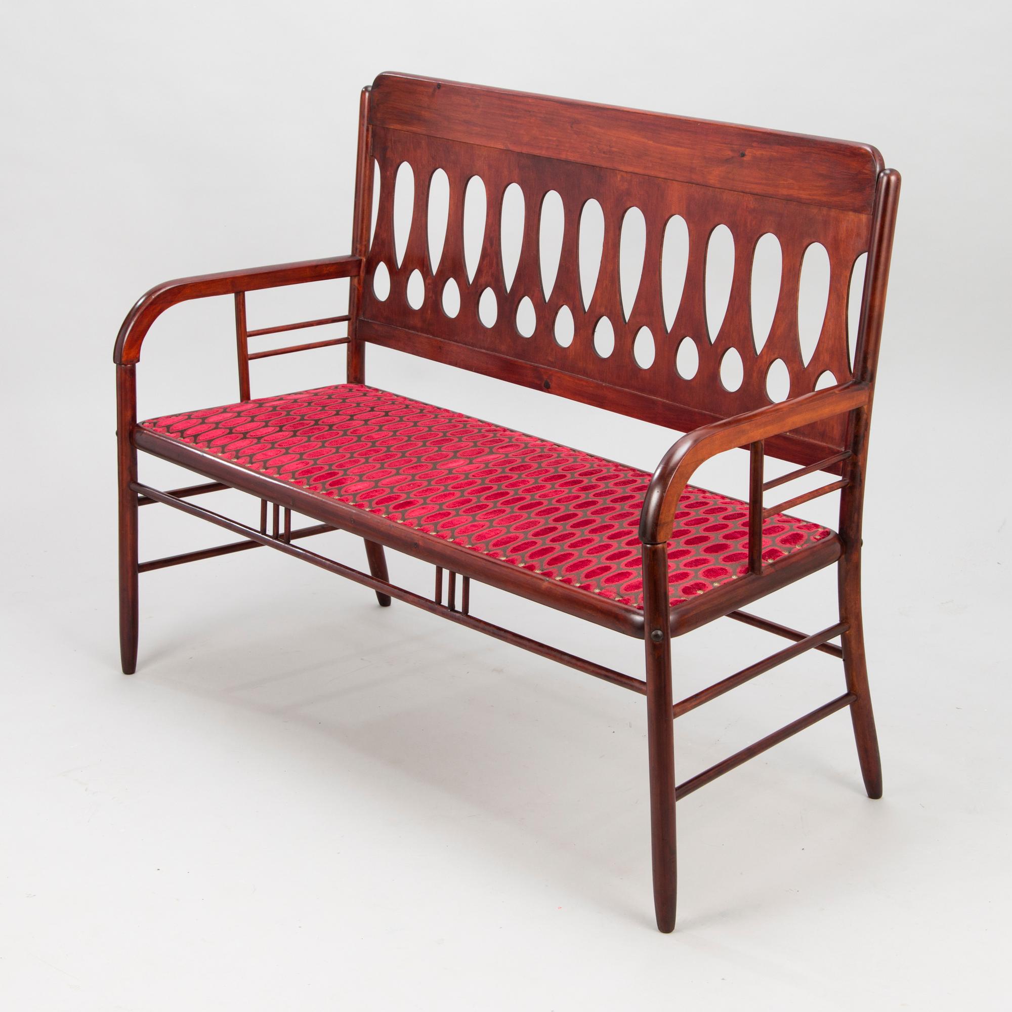 SOFFA och GUNGSTOL, Suomen Tuoli-, Kalusto- ja Sorvaustehdas, Jyväskylä & Muurame, 1906-1910.