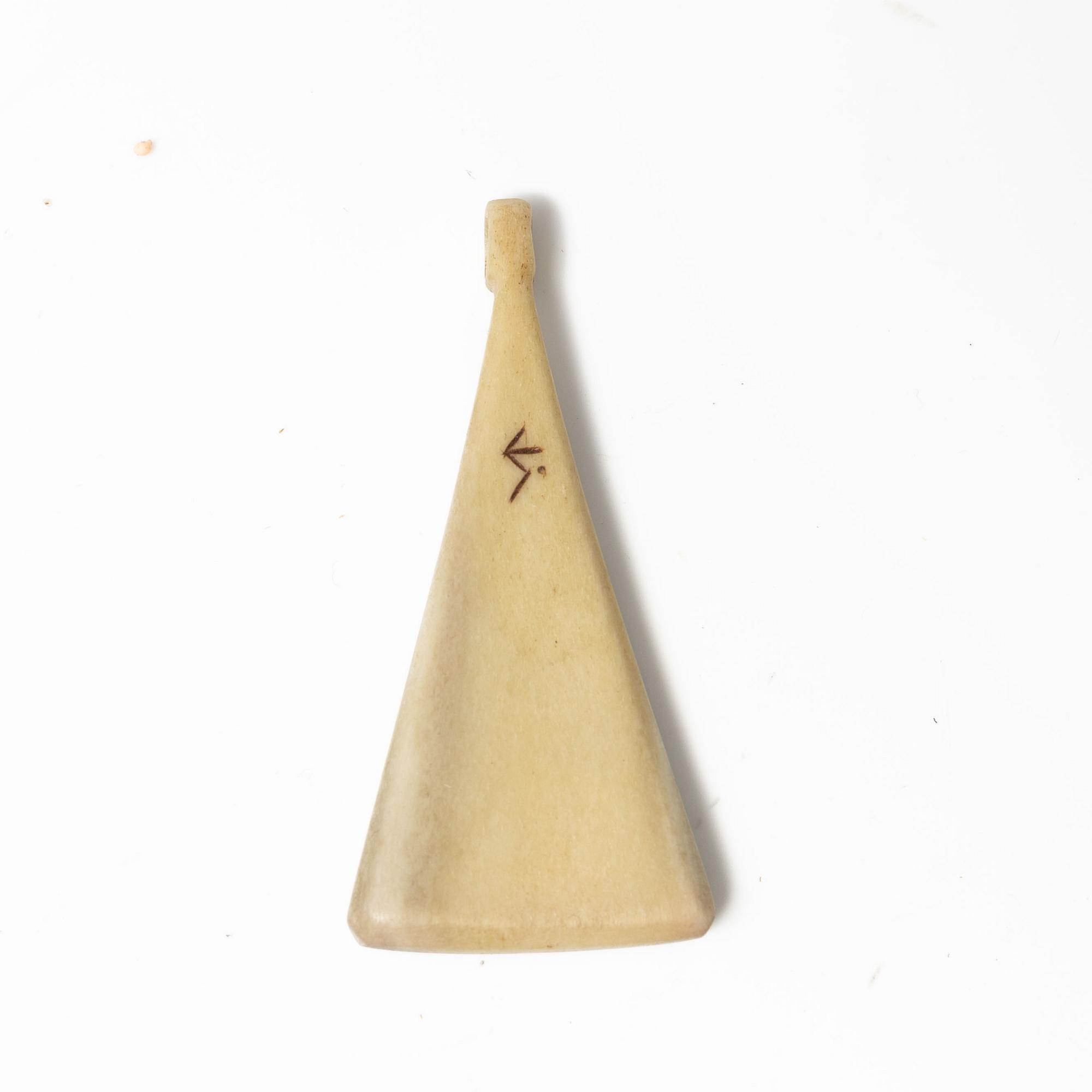 Sune Enoksson, a collection of seven pieces of jewellery, renindeer antler.