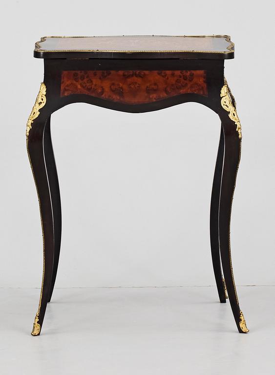 BORD, Louis XV stil, trol Frankrike, 1800-talet andra hälft.