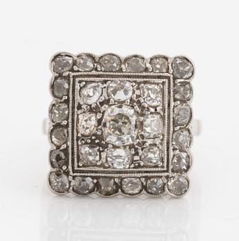 Old cut diamond ring.