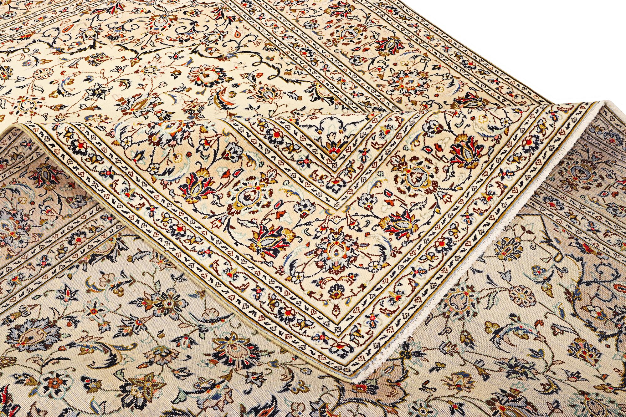 A Keshan carpet, c. 347 x 250 cm.
