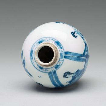 TEKRUKA, porslin. Qingdynastin, Kangxi (1662-1722).