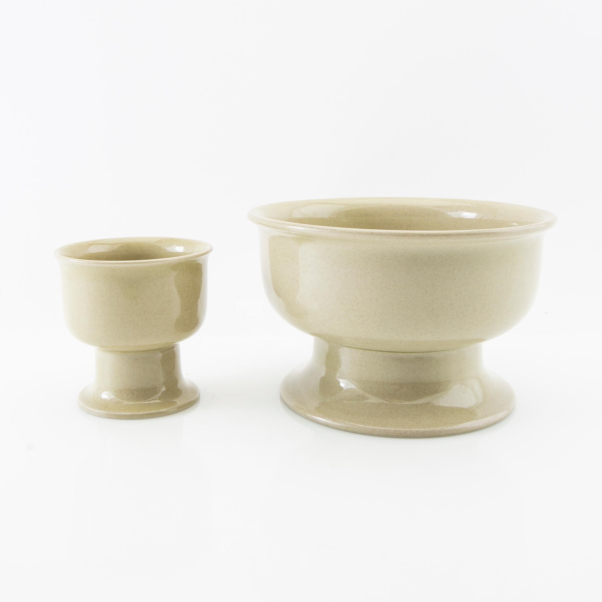Signe Persson-Melin, servis ca 81 dlr "Celadon" Boda Nova sent 1900-tal porslin.