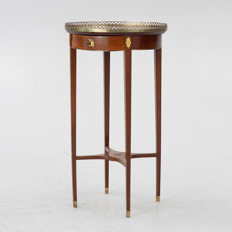 Bord, omkring år 1900, Gustaviansk stil.