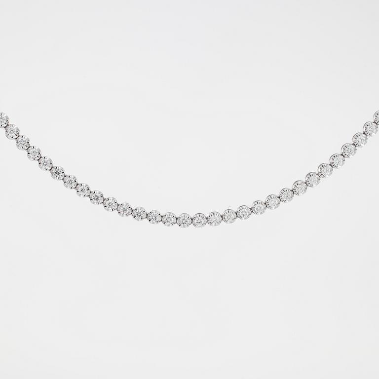 COLLIER, med briljantslipade diamanter, totalt ca 1.40 ct.