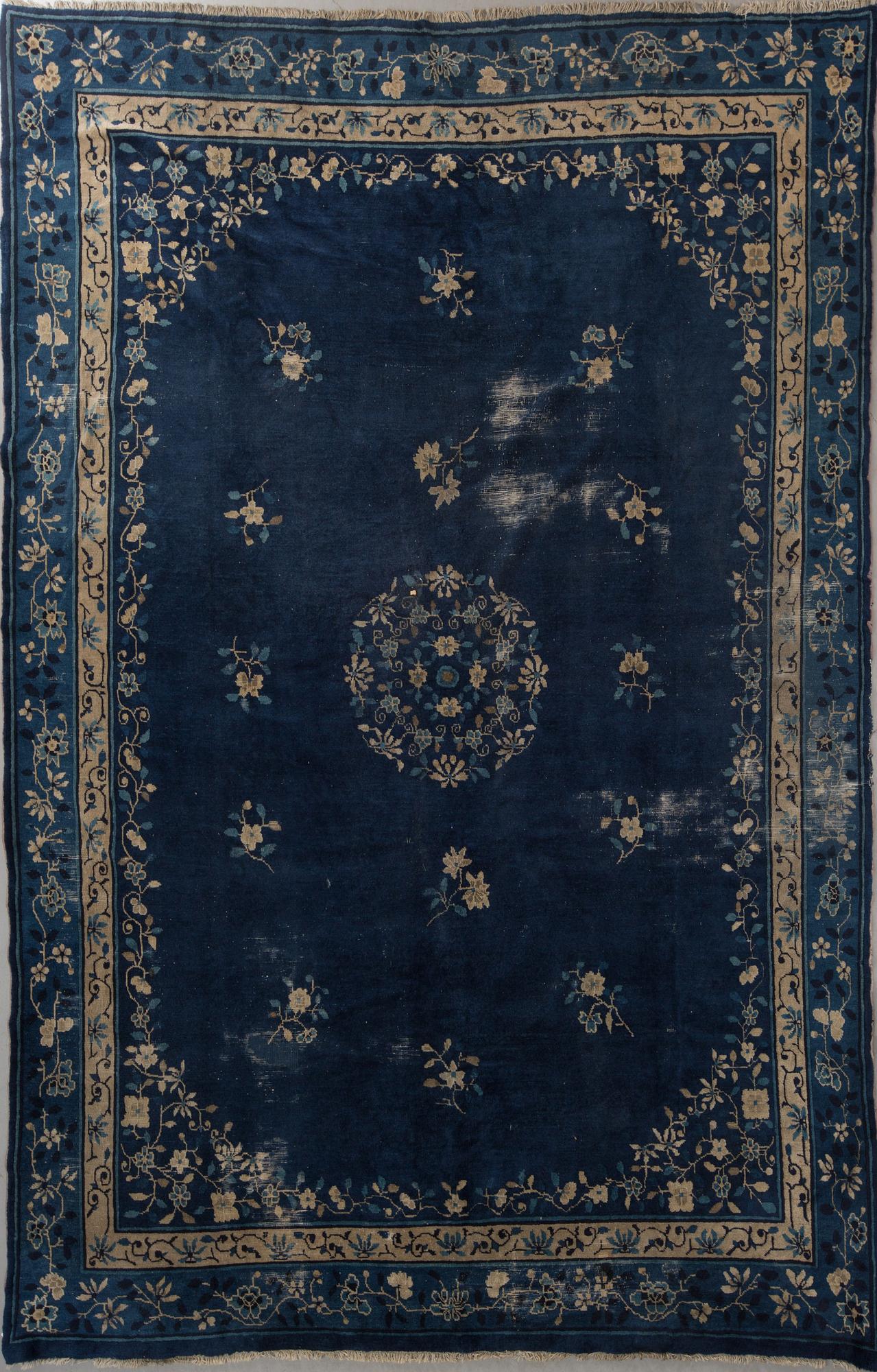 MATTA, semiantik, Kina, ca 342 x 269 cm.