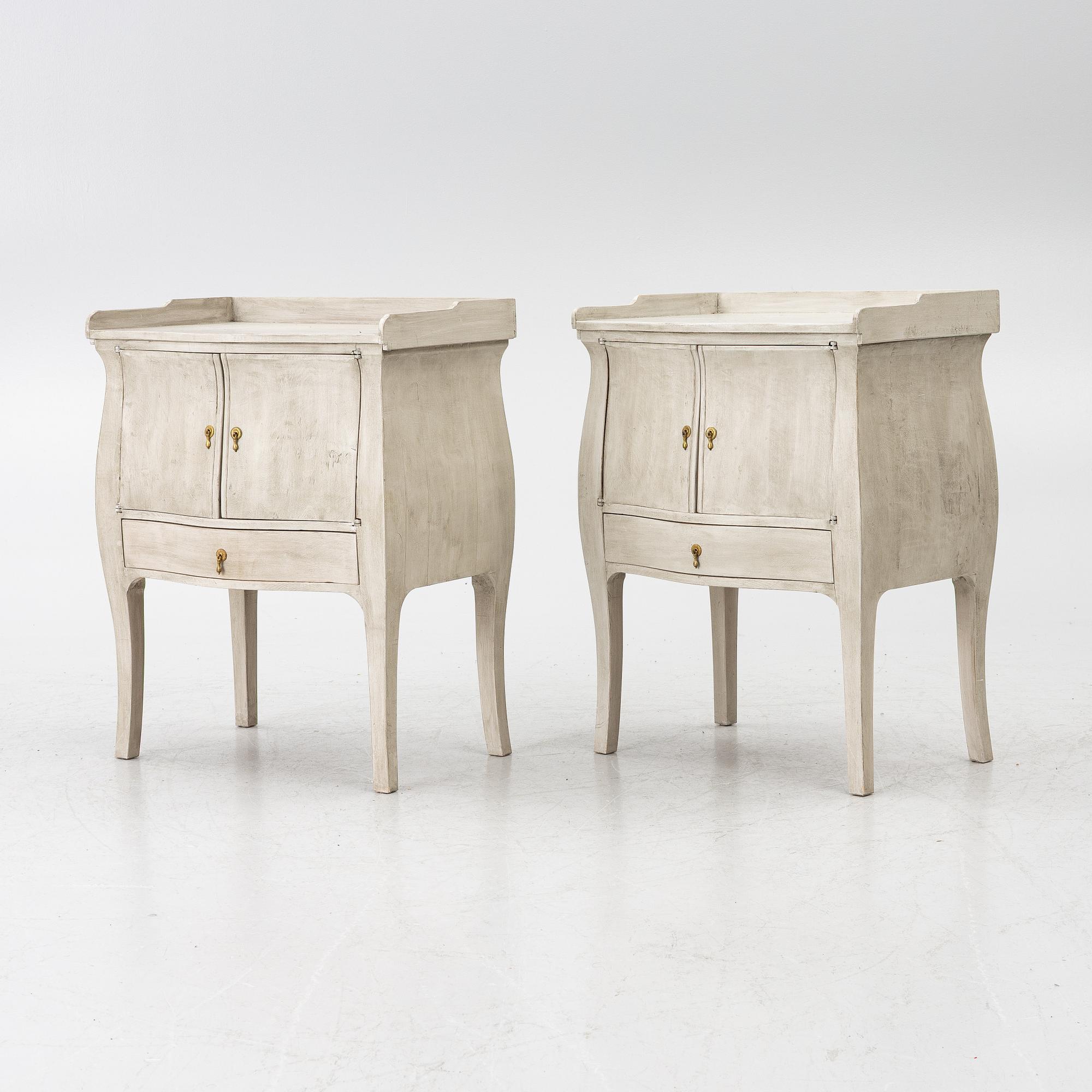 Pair of commodes, Rococo style, late 20th century.