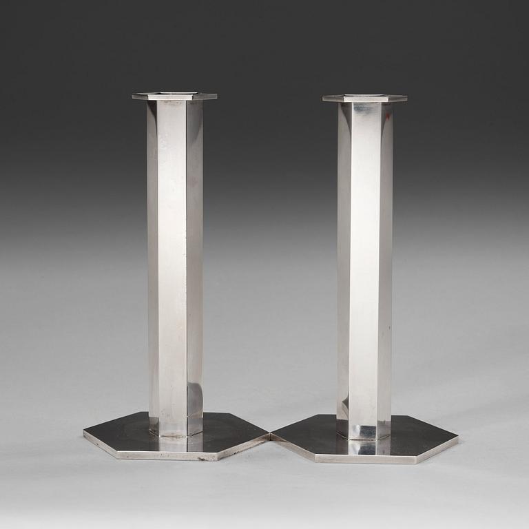 A pair of sterling Wiwen Nilsson candlesticks, Lund 1974.