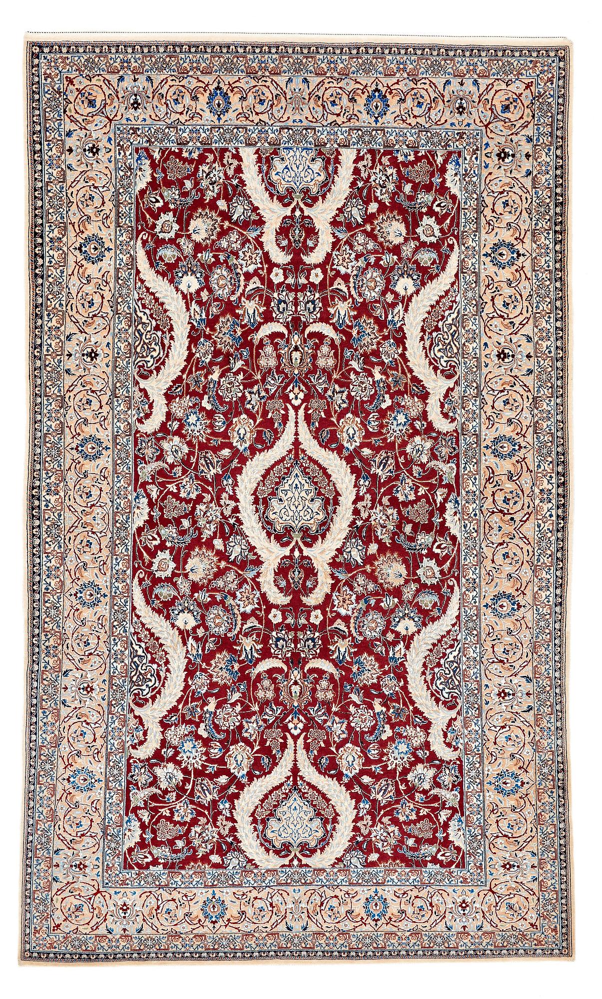 MATTA, semiantik/old Isfahan/Nain part silk, ca 232,5 x 137,5 cm (samt en kortsida med ca 1 cm slätväv).