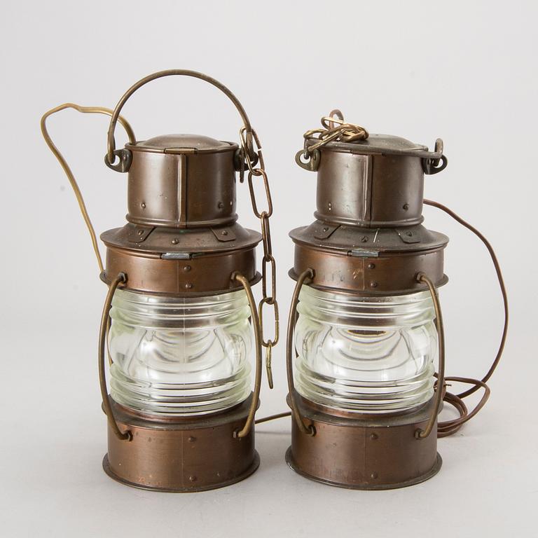 SKEPPSLYKTOR, koppar, 2 st, 1900-talets andra hälft.