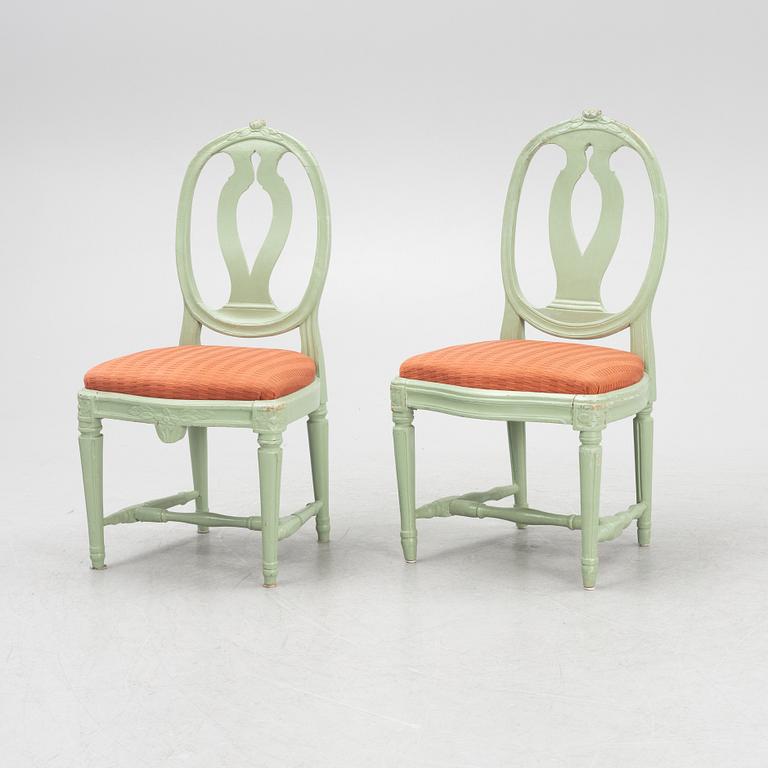 Stolar, två stycken, en av Johan Erik Höglander (mästare i Stockholm 1777-1813), Gustavianska, sent 1700-tal.