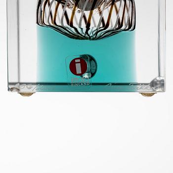 Oiva Toikka, an annual glass cube, signed Oiva Toikka, Nuutajärvi, Finland, 1999, 296/2000.