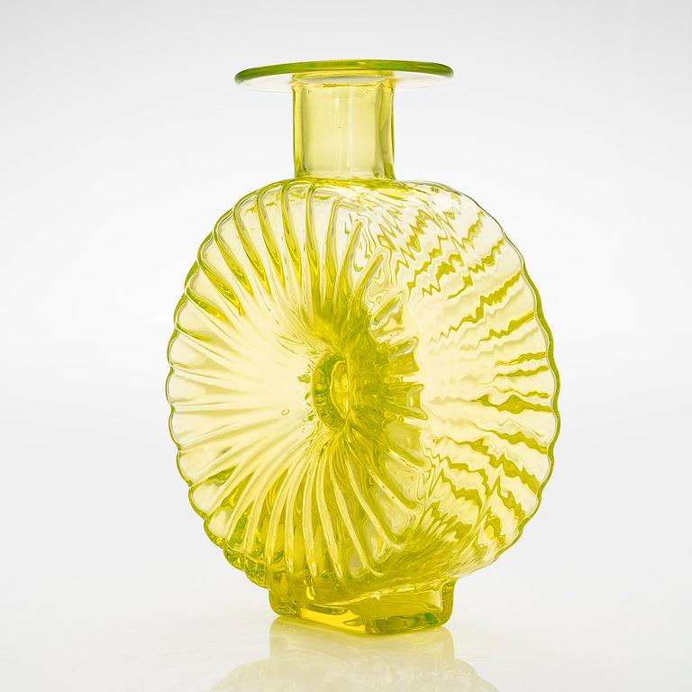 Helena Tynell, a 'Solflaskan' for Riihimäki Glassworks, Finland. In production 1964-1974.