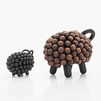 Kaija Aarikka, two pine wood sculpturers, Aarikka Finland.