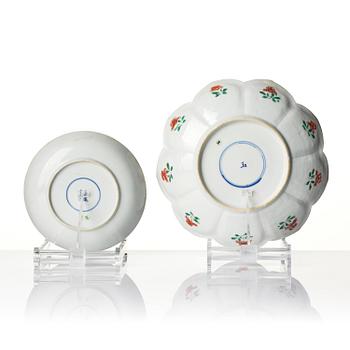 Two famille verte dishes, Qing dynasty, Kangxi (1662-1722).