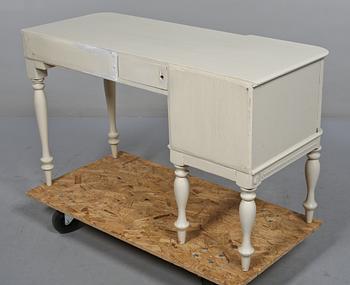 SKRIVBORD, omkring 1900-talets mitt.