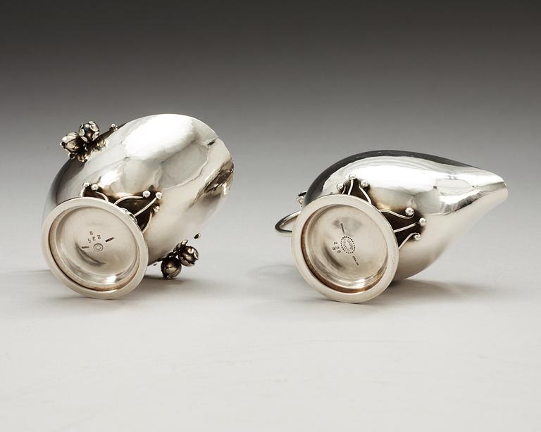 GEORG JENSEN, gräddsnipa och skål, Köpenhamn 1945-77, sterling.
