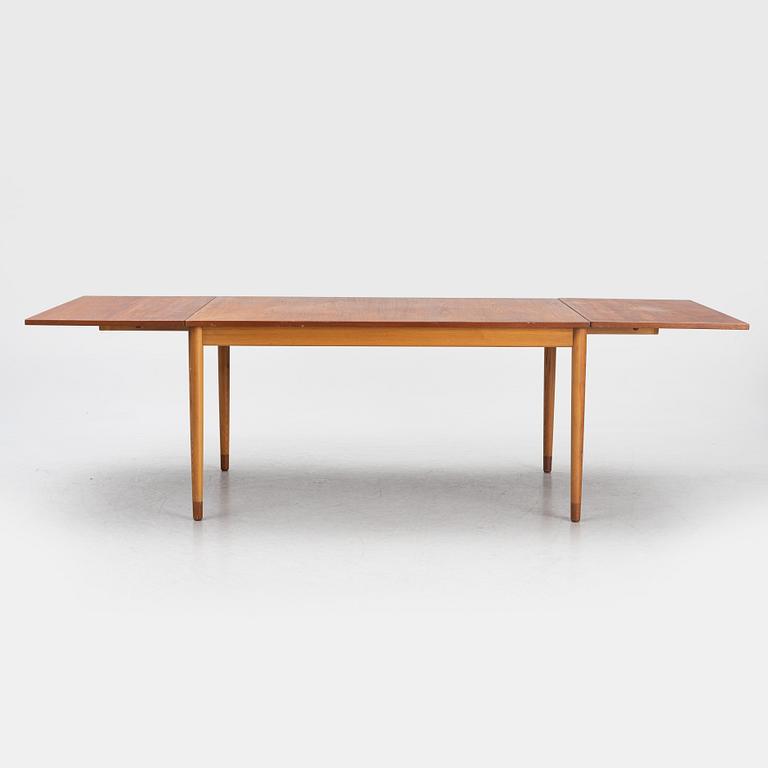 Børge Mogensen, an "Asserbo " dining table, Karl Andersson & Söner, second half of the 20th century.