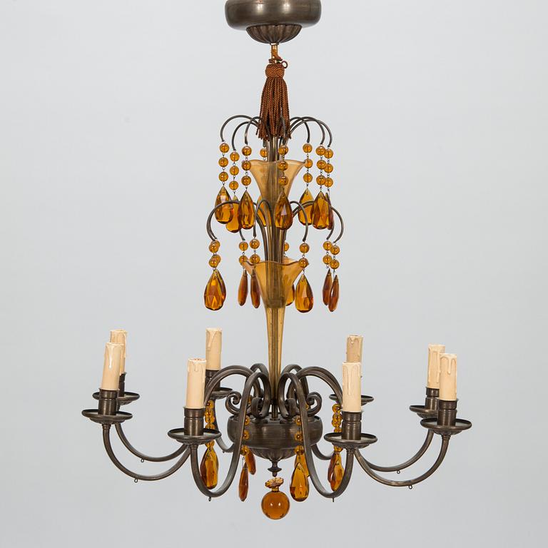 A 1930's chandelier.