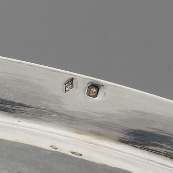 A French 20th century silver 950/1000 service, marked EC, Paris.